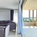 Mukalba 4 Star Deluxe Апартаменты Медулин