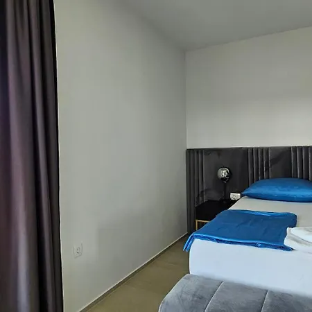 Mukalba 4 Star Deluxe Апартаменты Медулин