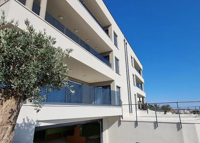 Апартаменты Mukalba 4 Star Deluxe Медулин