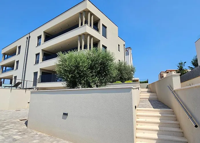 Апартаменты Mukalba 4 Star Deluxe Медулин