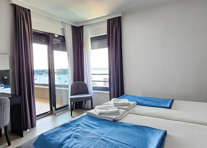 Апартаменты Mukalba 4 Star Deluxe *