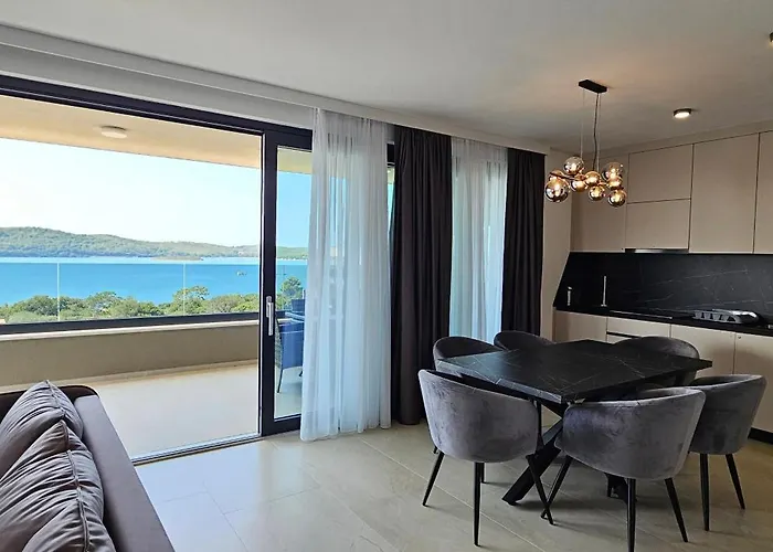 Mukalba 4 Star Deluxe *