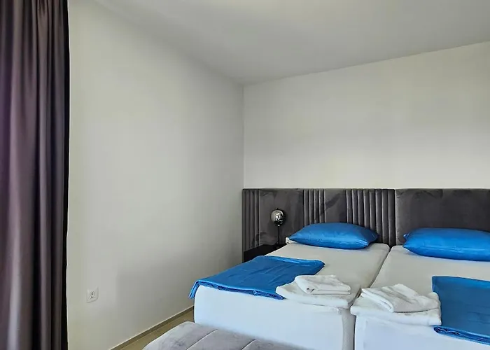 Апартаменты Mukalba 4 Star Deluxe *